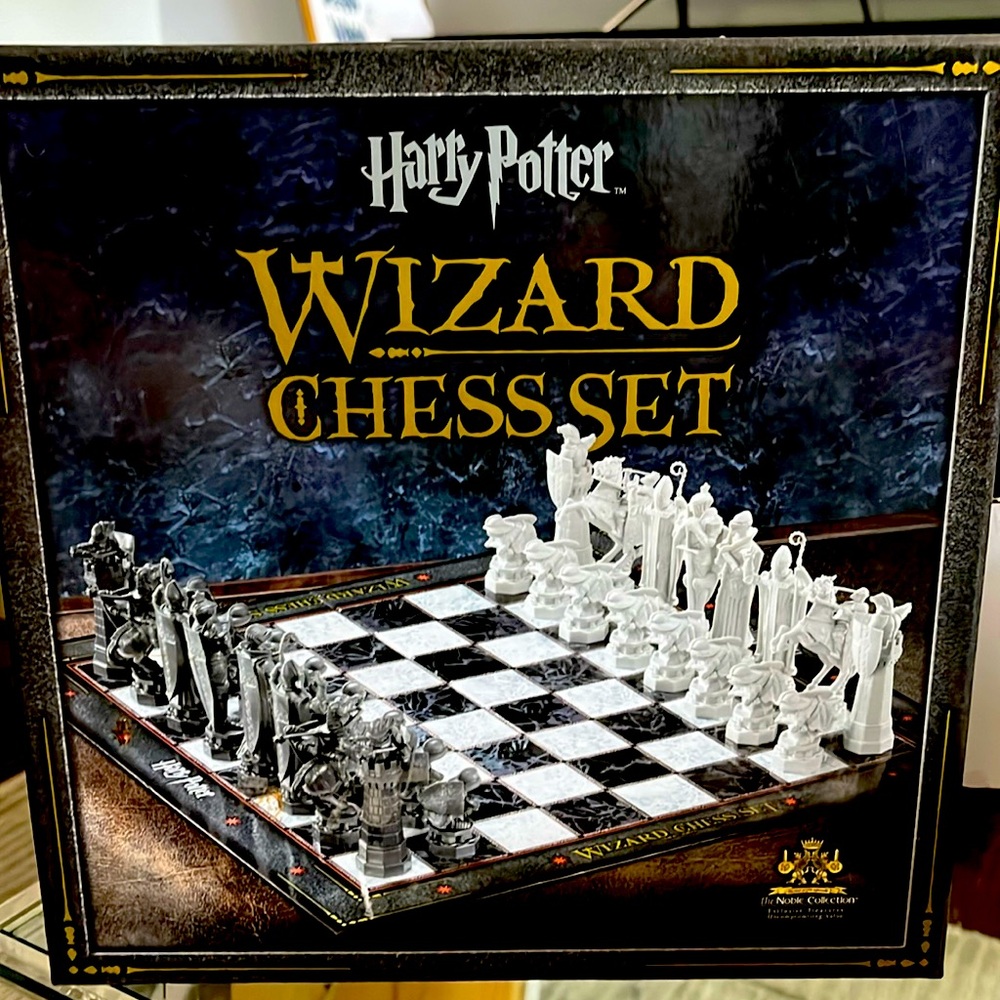 The Noble Collection Harry Potter Wizard's Chess set